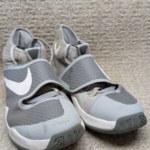 Nike Zoom HyperRev Shoes Men's Size 11 2015 Mid Top Basketball Sneaker
